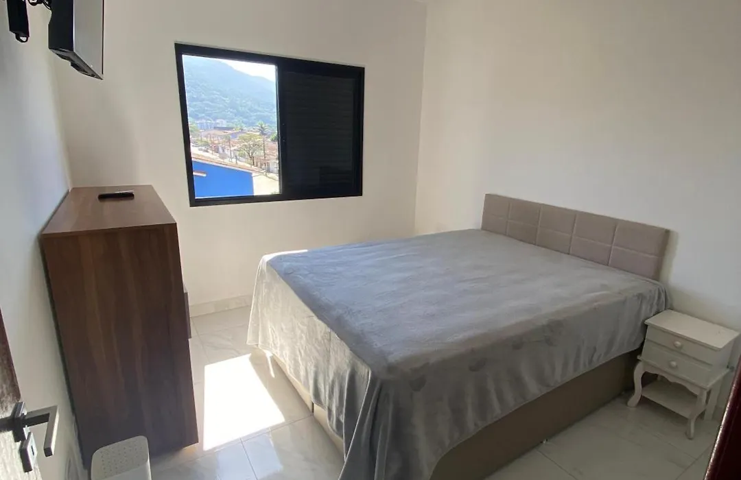 Apartamento Elegante, Ar-Condicionado, WI-FI, Piscina no Terraço do prédio e Varanda Exclusiva-1
